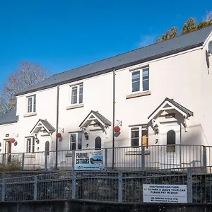 Three Cliffs - 2 Bedroom - Holiday home